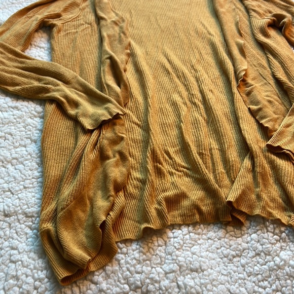 🦋3/$20 A New Day Target Gold long Yarn Cardigan with no pockets - Picture 6 of 10